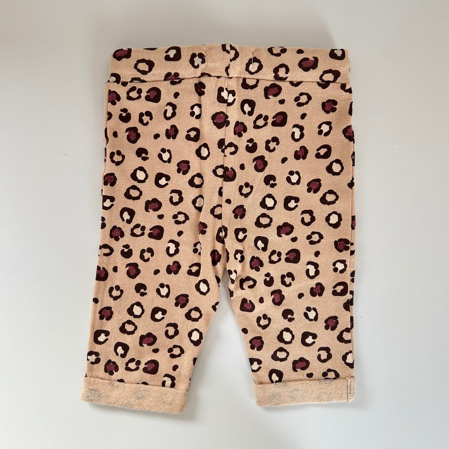 3-6 Months Hello Kitty Leopard print leggings New