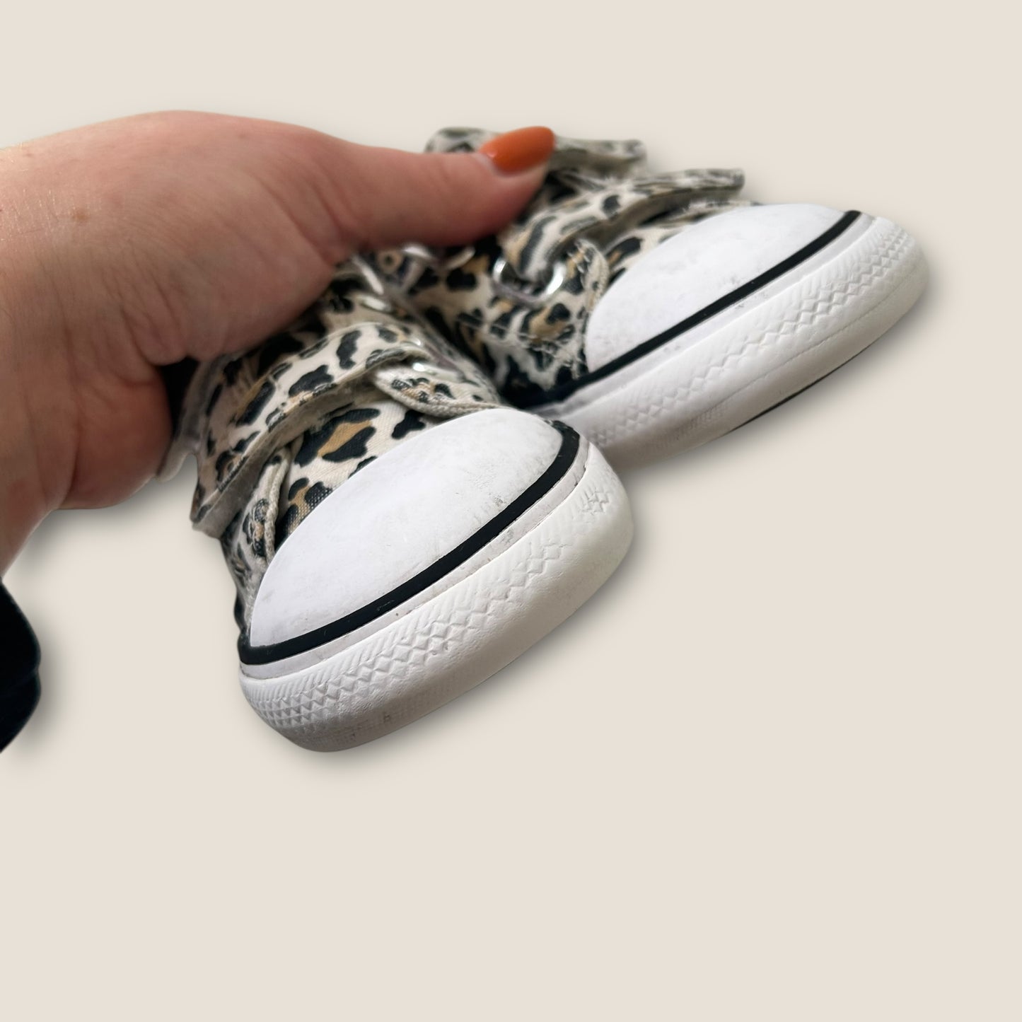 UK Infant Size 9 Leopard Print Low Converse Velcro Trainers
