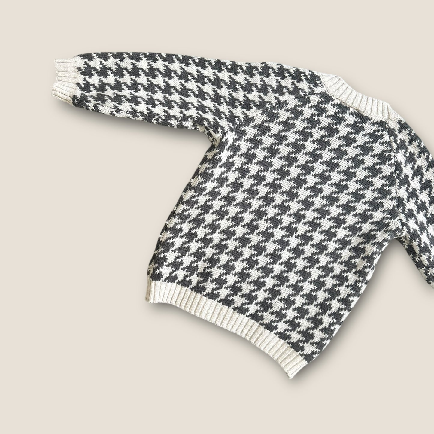 12-18 Months H&M Cream and Grey Dog tooth Hound tooth Checkered Christmas Cardigan