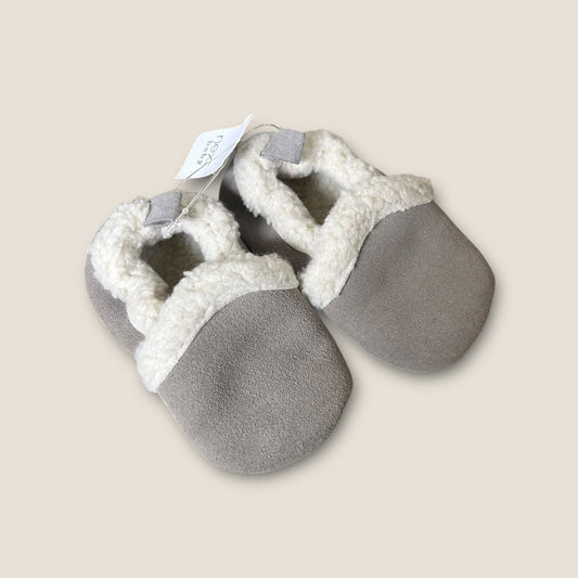 UK Infant Size 3 Next Pre Walker Grey Suede Sherpa Christmas Slippers/Shoes NEW